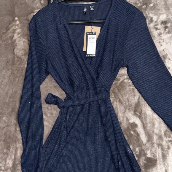 Vero Moda Tops - Vero Moda Maternity Navy Blazer Wrap Top‎ Long Sleeve L New with Tags